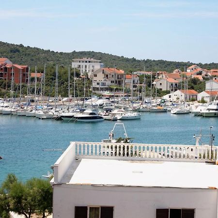 Apartments By The Sea Jezera, Murter - 5063 Екстериор снимка