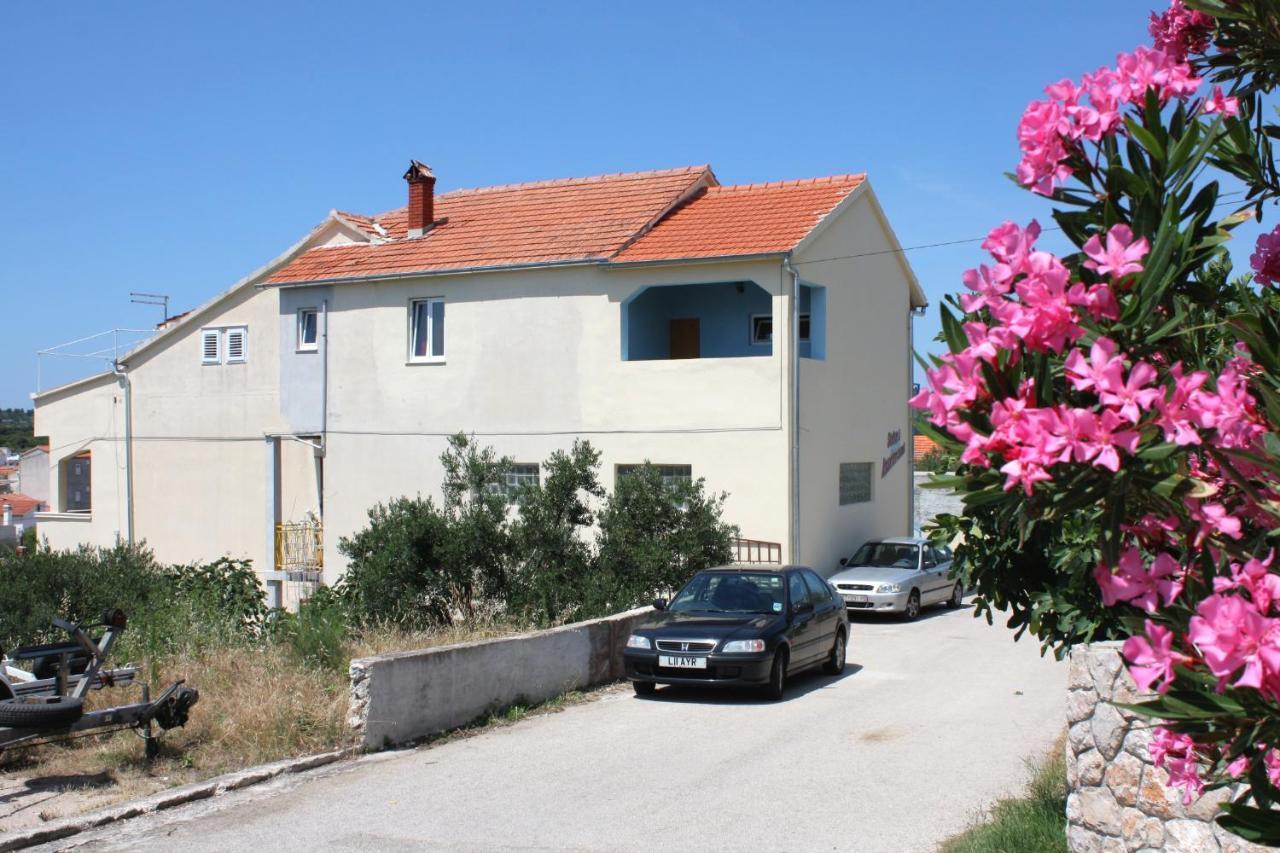 Apartments By The Sea Jezera, Murter - 5063 Екстериор снимка