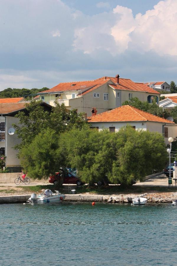 Apartments By The Sea Jezera, Murter - 5063 Екстериор снимка