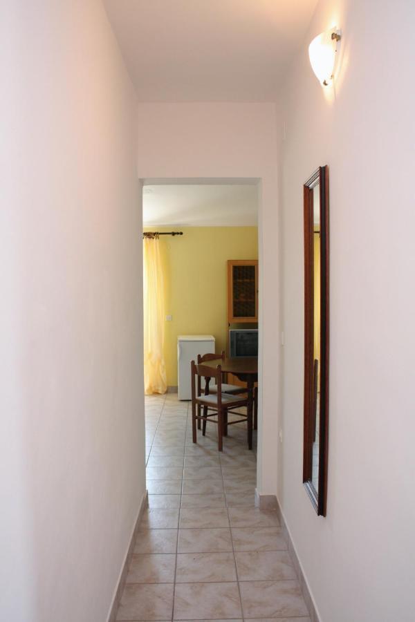 Apartments By The Sea Jezera, Murter - 5063 Екстериор снимка