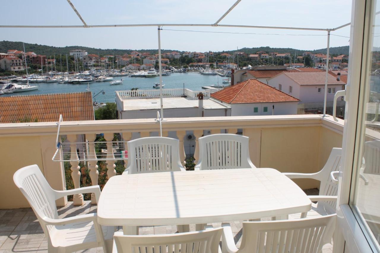 Apartments By The Sea Jezera, Murter - 5063 Екстериор снимка