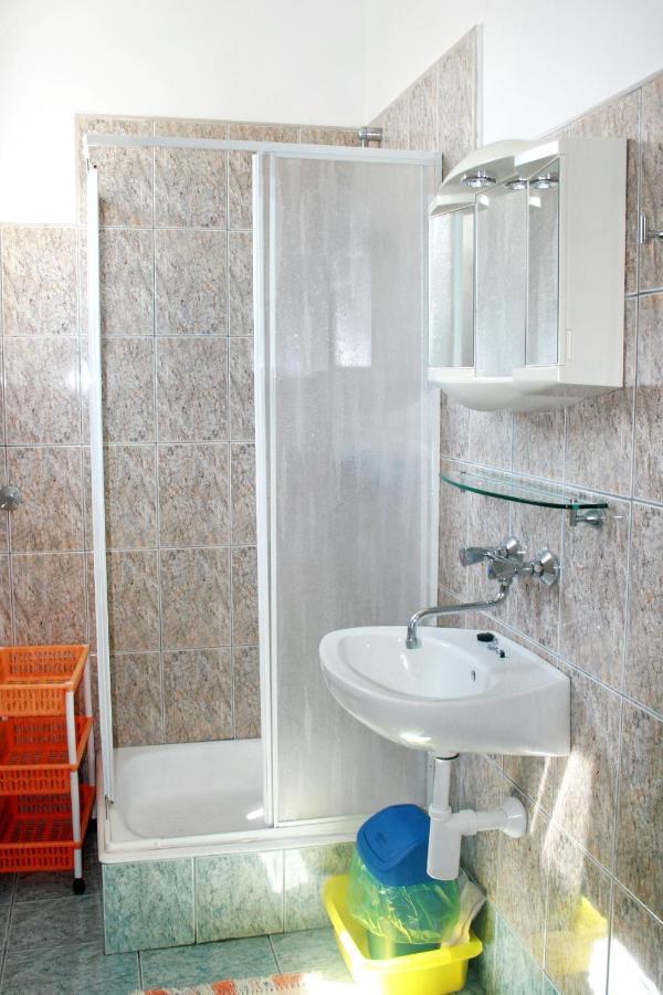 Apartments By The Sea Jezera, Murter - 5063 Екстериор снимка