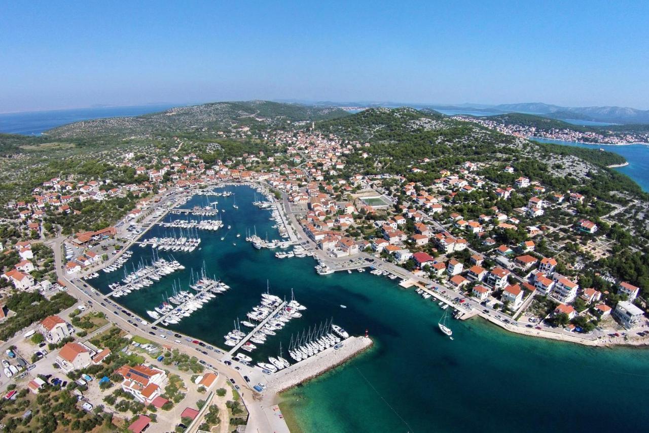 Apartments By The Sea Jezera, Murter - 5063 Екстериор снимка