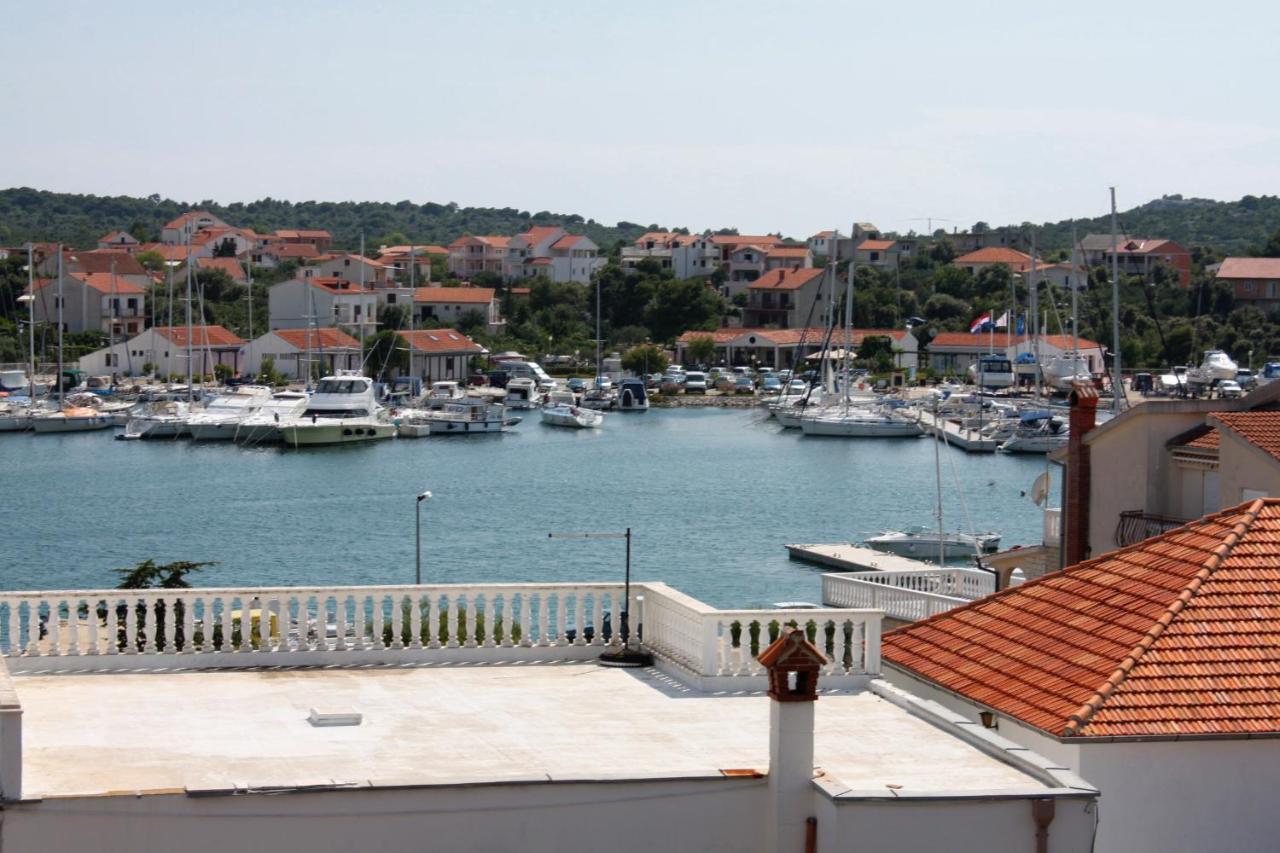 Apartments By The Sea Jezera, Murter - 5063 Екстериор снимка